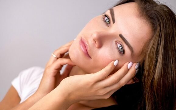 10 Effective Natural Beauty Tips for Glowing Skin Lyricsbaazaar.com